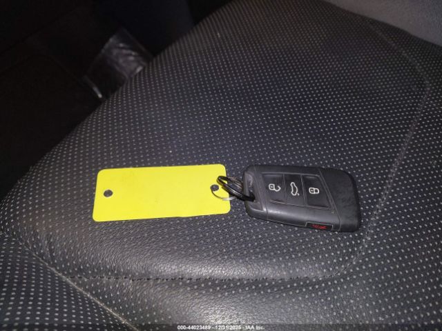 Volkswagen Jetta Image 13