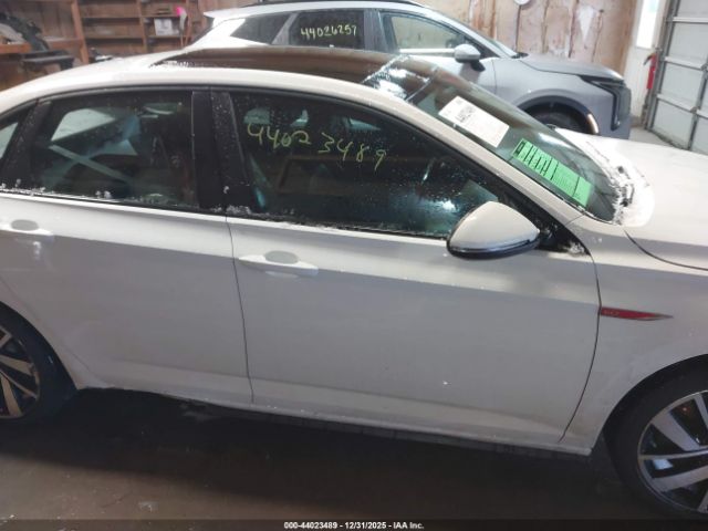 Volkswagen Jetta Image 18