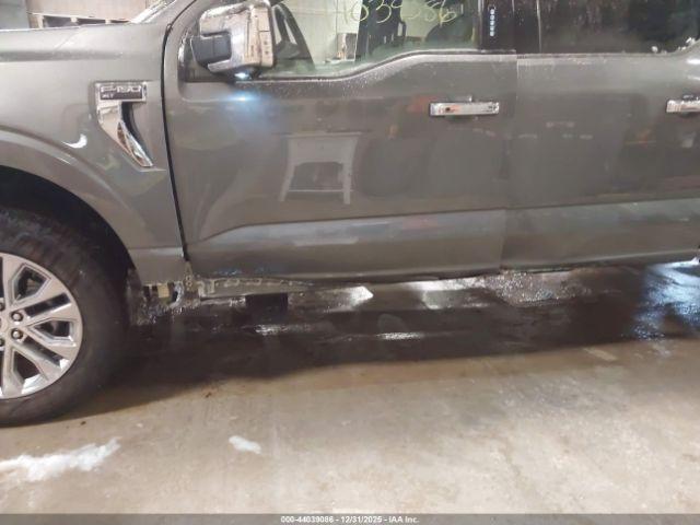 Ford F-150 Xlt Image 16