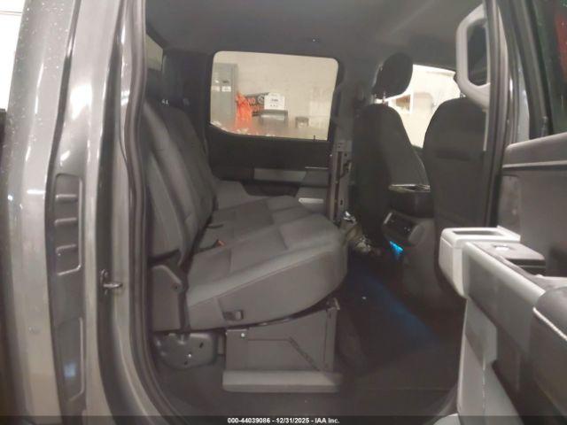 Ford F-150 Xlt Image 4