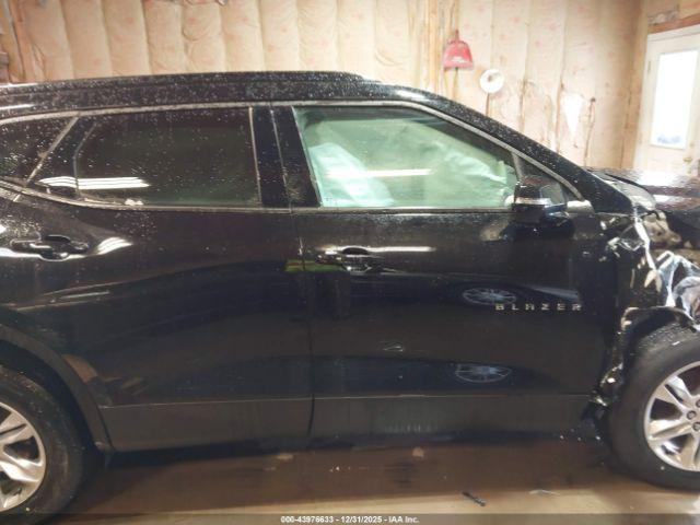 Chevrolet Blazer Image 10