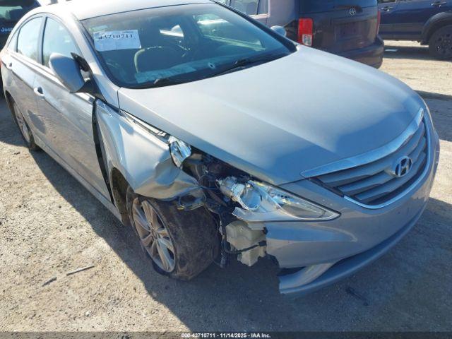 Hyundai SONATA Gls Image 4