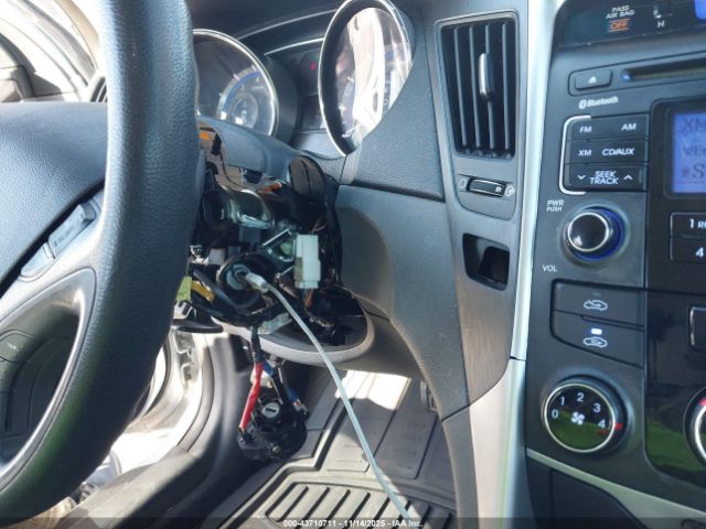 Hyundai SONATA Gls Image 14