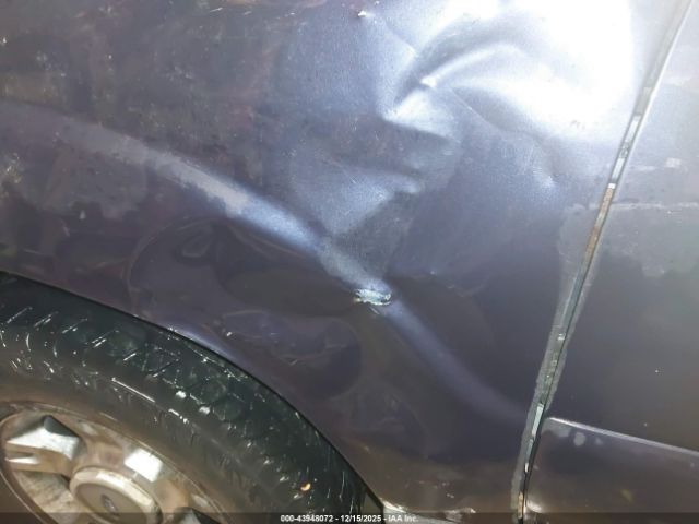 Ford Explorer Image 4