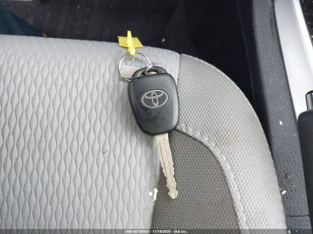 Toyota Corolla Le Image 14