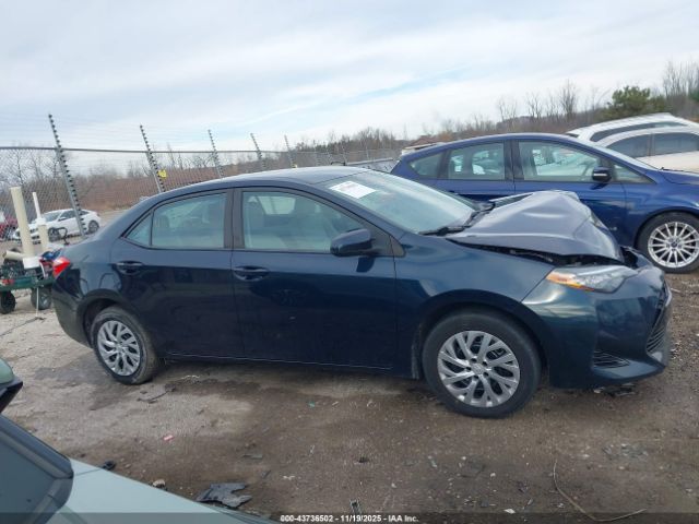 Toyota Corolla Le Image 16