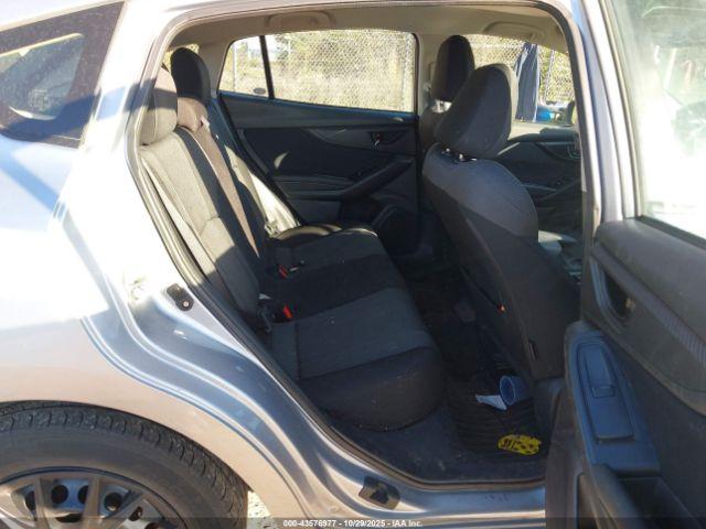 Subaru Impreza 2.0i Image 9