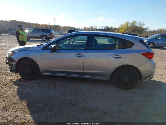 Subaru Impreza 2.0i Image 13