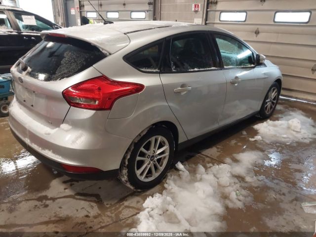Ford Focus Se Image 12