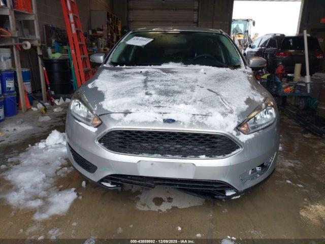 Ford Focus Se Image 14