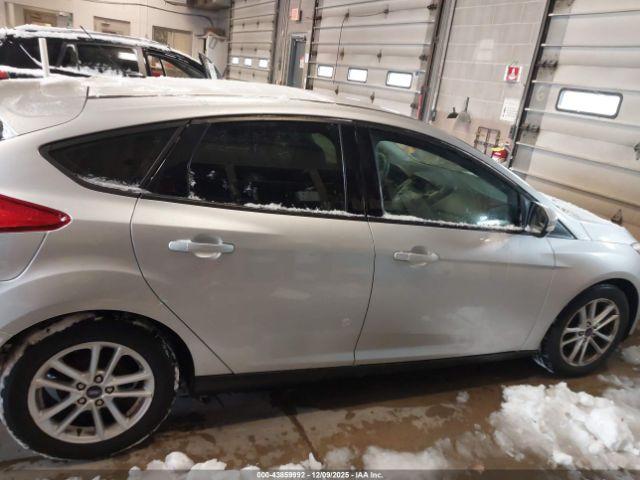 Ford Focus Se Image 8