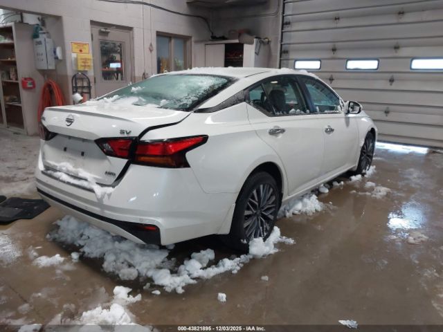 Nissan Altima Sv Intelligent Awd Image 11