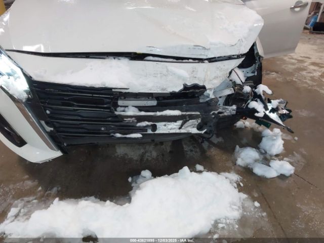 Nissan Altima Sv Intelligent Awd Image 7