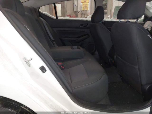 Nissan Altima Sv Intelligent Awd Image 3