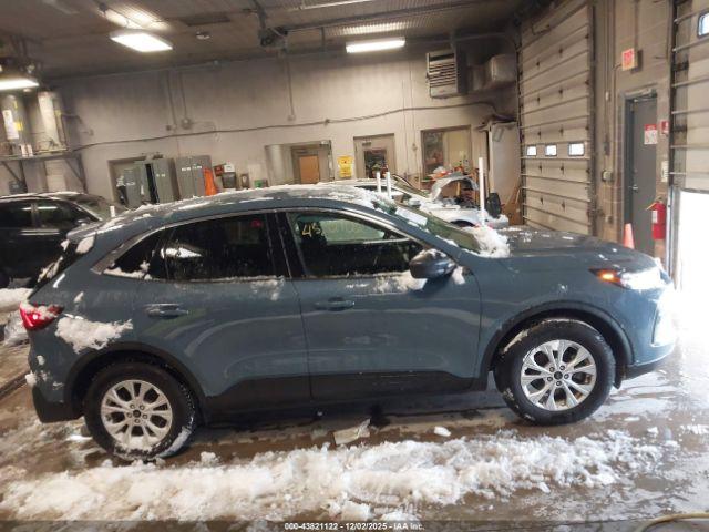 Ford Escape Active Image 13