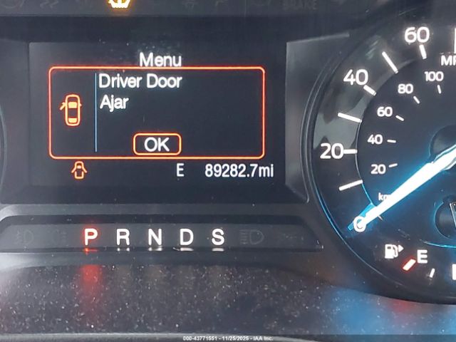 Ford Explorer Image 5