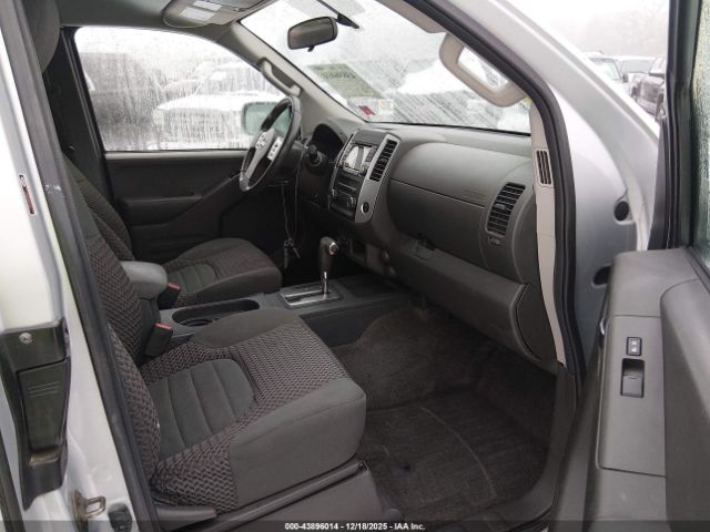 Nissan Frontier Sv Image 4