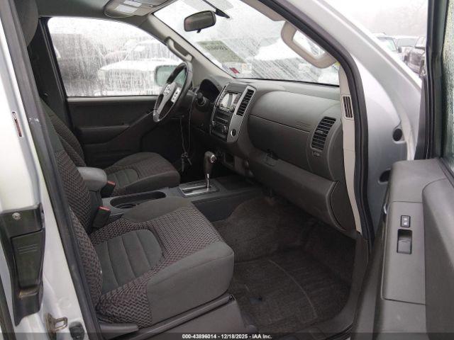 Nissan Frontier Sv Image 4