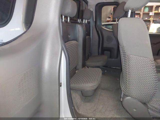 Nissan Frontier Sv Image 7