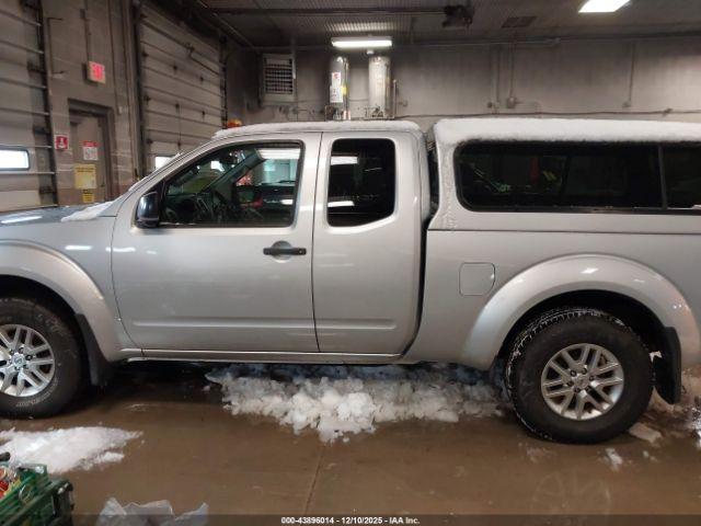 Nissan Frontier Sv Image 13