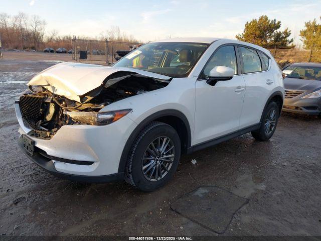 Mazda Cx Sport Image 2