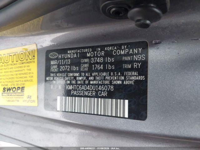 Hyundai VELOSTER Image 8