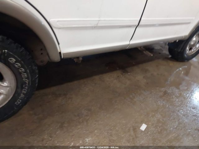 Ford Expedition Eddie Bauer Image 5