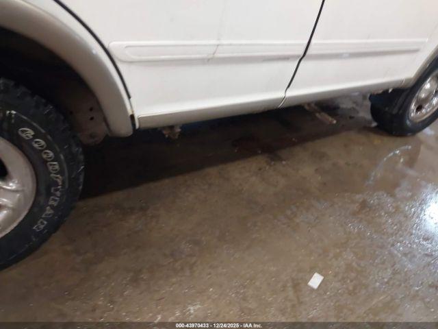 Ford Expedition Eddie Bauer Image 5