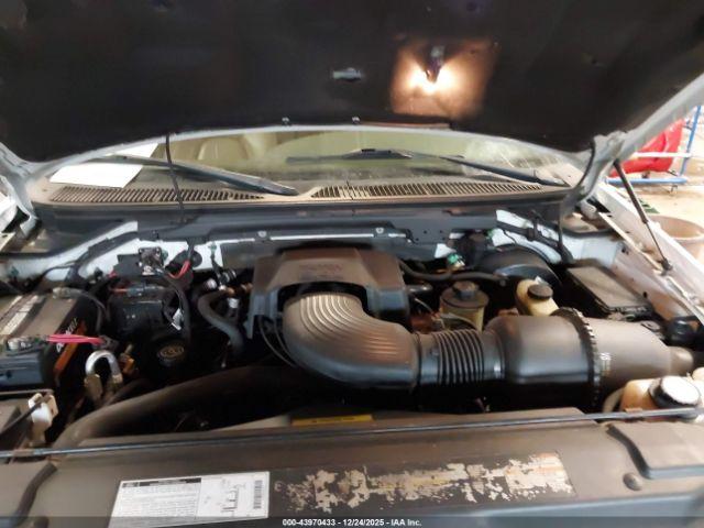 Ford Expedition Eddie Bauer Image 4