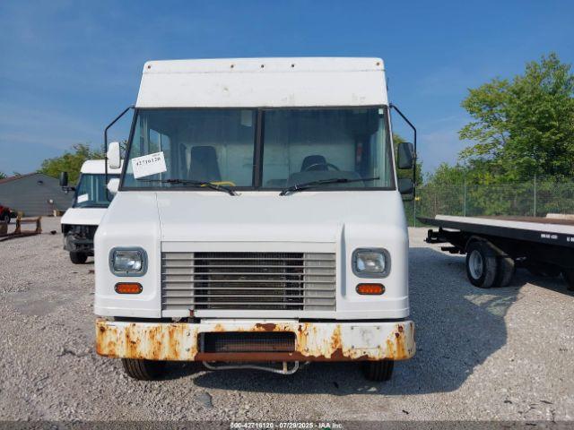 Ford F-59 Commercial Stripped Image 14