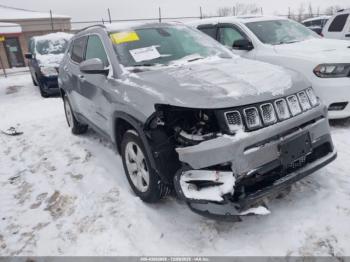  Salvage Jeep Compass