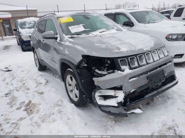  Salvage Jeep Compass