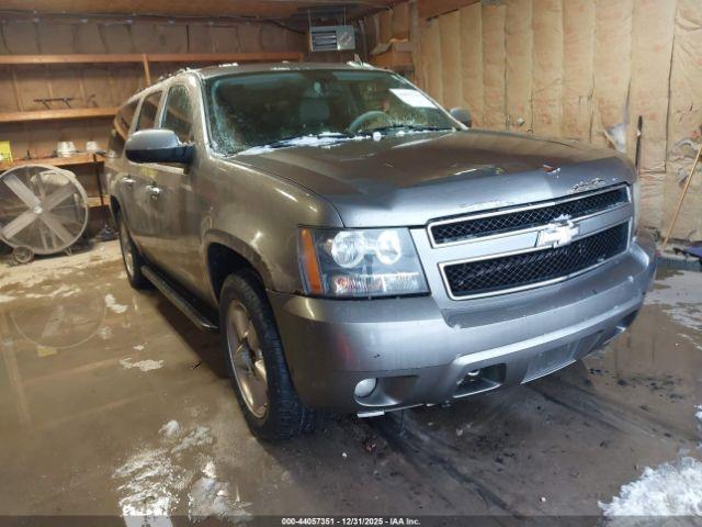 Salvage Chevrolet Suburban 1500