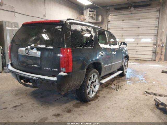 Cadillac Escalade Premium Image 5