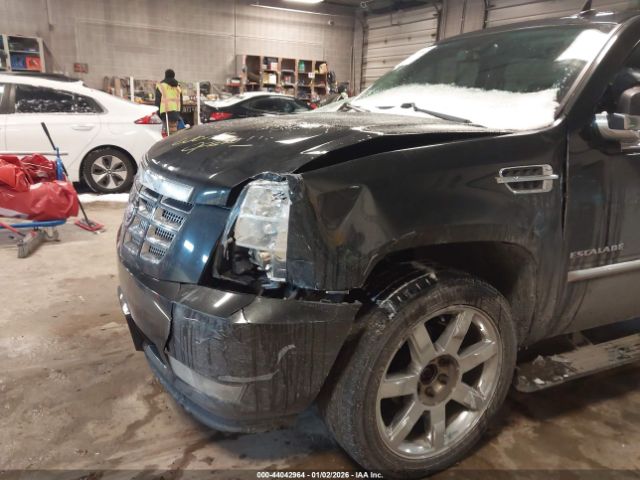 Cadillac Escalade Premium Image 7