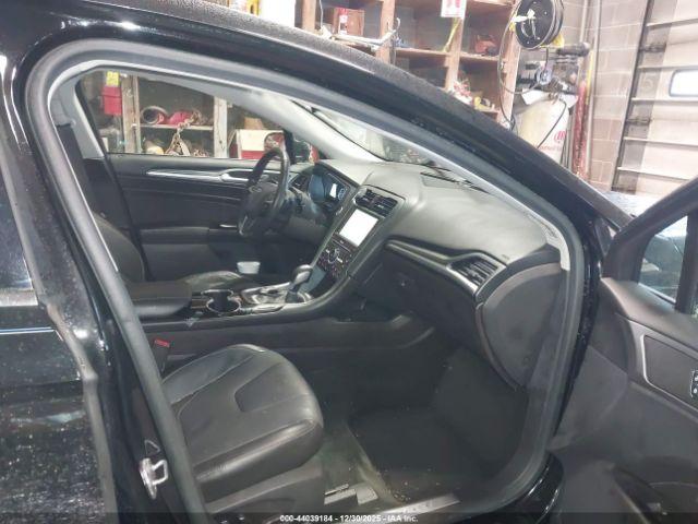 Ford Fusion Titanium Image 9