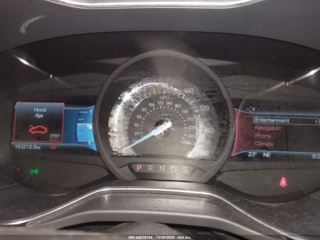 Ford Fusion Titanium Image 12