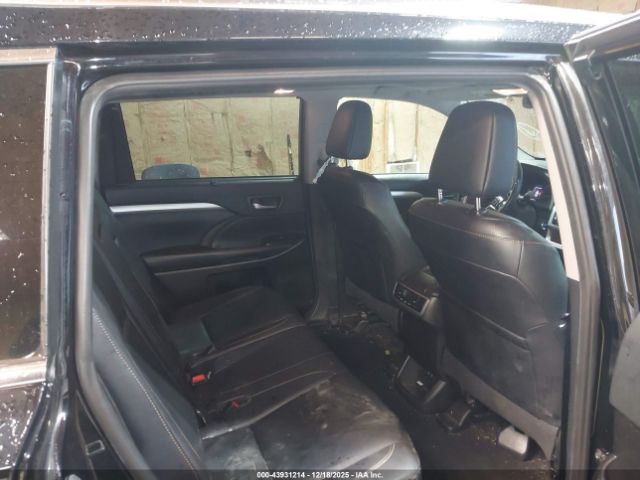 Toyota Highlander Xle Image 8