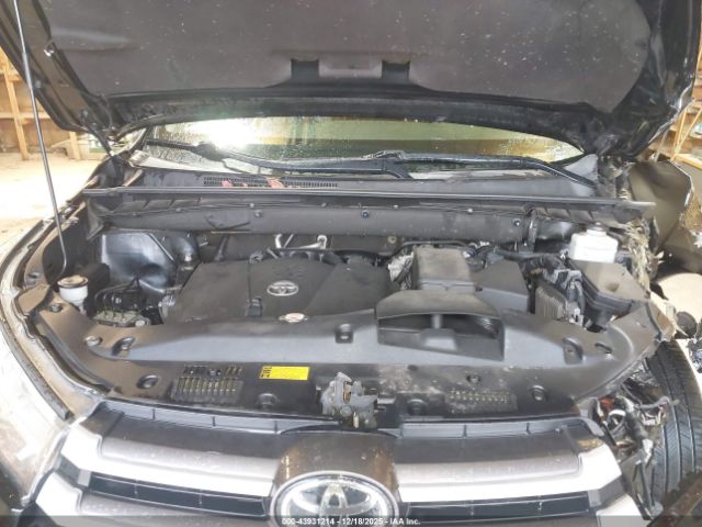 Toyota Highlander Xle Image 14