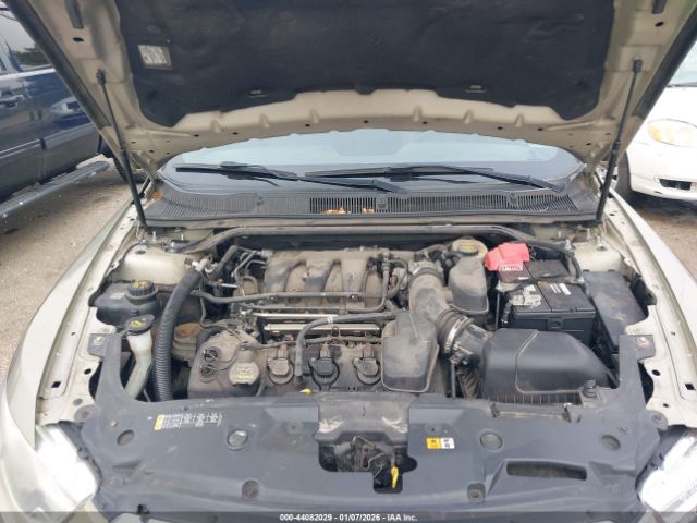 Ford Taurus Limited Image 2