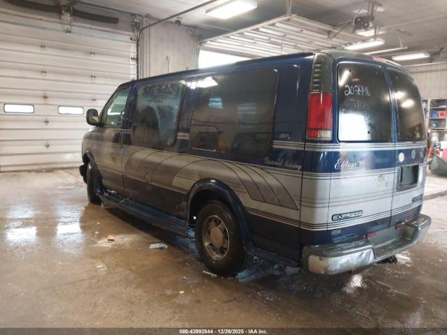 Chevrolet Express Upfitter Pkg. Image 9