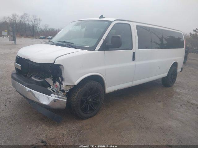 Chevrolet Express Lt Image 2