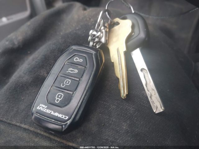 Chevrolet Express Lt Image 8