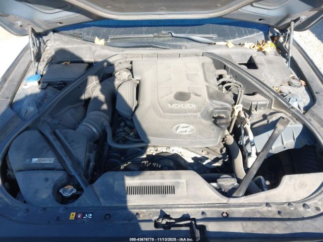 Hyundai Genesis 3.8 Image 7