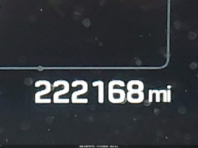 Hyundai Genesis 3.8 Image 13