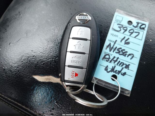 Nissan Altima Image 15