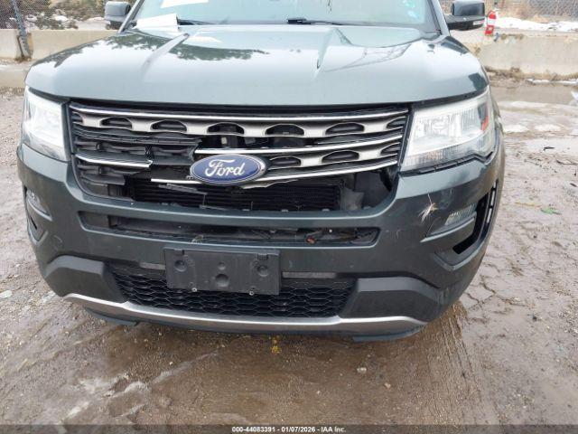 Ford Explorer Xlt Image 15