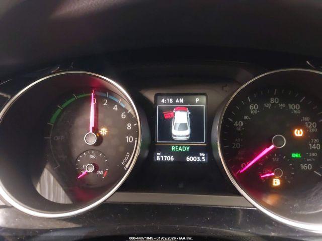 Volkswagen Jetta Sel Premium Image 9