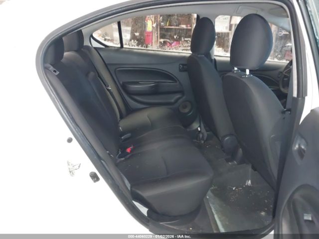 Mitsubishi Mirage Es Image 8