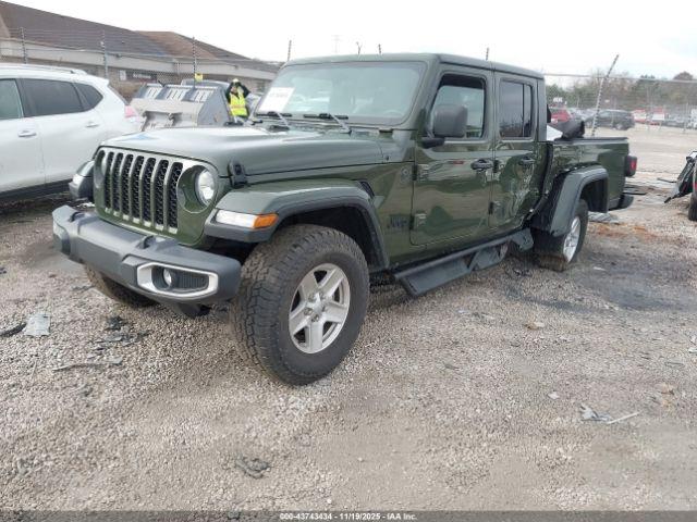 Jeep Gladiator Sport S 4x4 Image 14